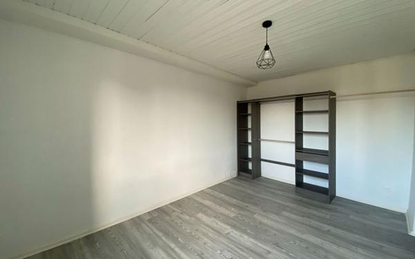 Appartement à louer    2 pièces •  Caussade