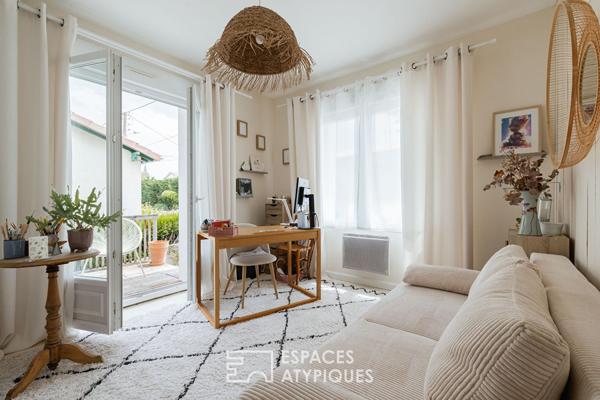 Maison réinventée pour une vie dedans-dehors