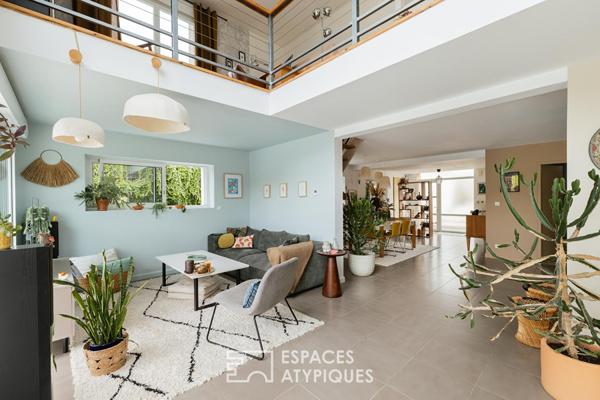 Maison réinventée pour une vie dedans-dehors