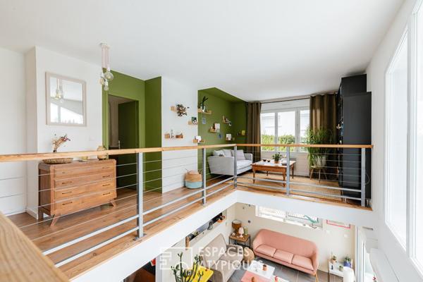Maison réinventée pour une vie dedans-dehors