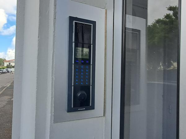 T2 avec vue dégagée au calme et balcon (clim. possible)