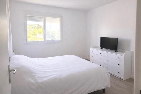 A Découvrir,  T4 lumineux - Dernier Etage