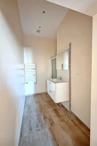 A LOUER - BUREAUX BEAUVOISIN