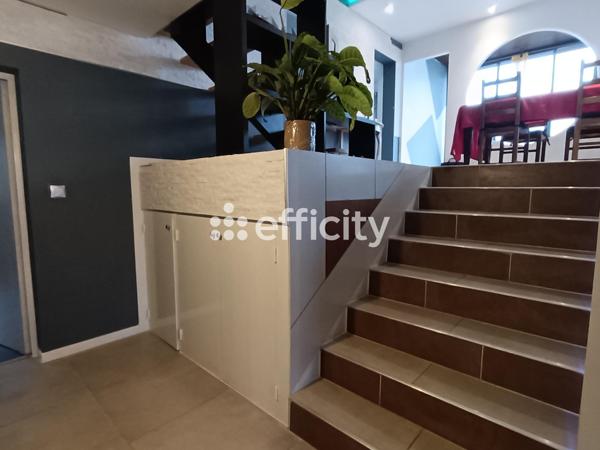 Maison 8 pièces - 176 m² Exclusivité efficity