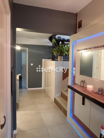 Maison 8 pièces - 176 m² Exclusivité efficity