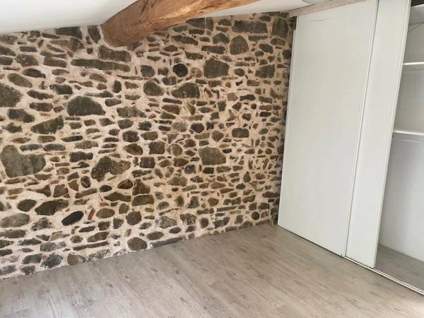 Location Appartement 4 pièces 64 m2 à Laroque-d'Olmes