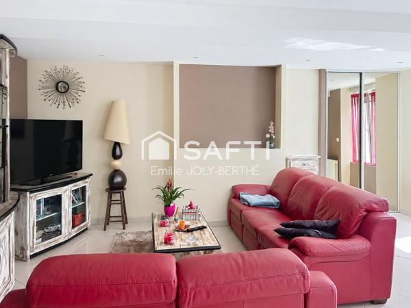 IMMEUBLE 145 M² - SECTEUR MESLAY DU MAINE / 53170