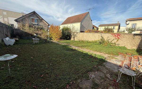 Maison à vendre    5 pièces •  Villepinte