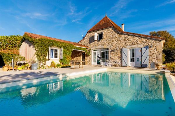 Magnifique propriété de deux maisons - Piscine à débordement vue sur les Pyrénées-