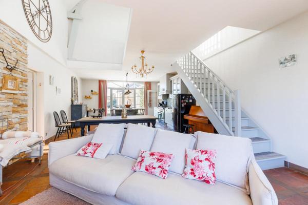 Magnifique propriété de deux maisons - Piscine à débordement vue sur les Pyrénées-