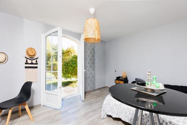 Magnifique propriété de deux maisons - Piscine à débordement vue sur les Pyrénées-