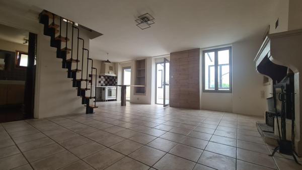Maison à LA CHAPELLE-GAUDIN, 79150 - 7 pièces 90m²
