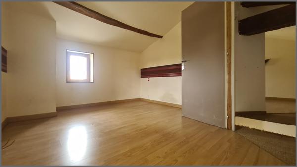 Maison à LA CHAPELLE-GAUDIN, 79150 - 7 pièces 90m²