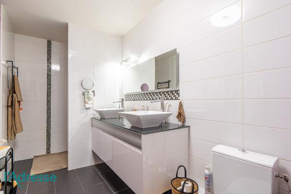 Bordeaux Saint Jean / Euratlantique - T4 en excellent étatavec grande terrasse de 70 m²