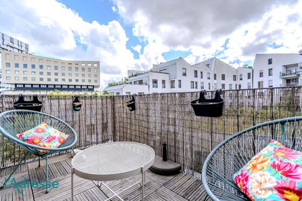 Bordeaux Saint Jean / Euratlantique - T4 en excellent étatavec grande terrasse de 70 m²