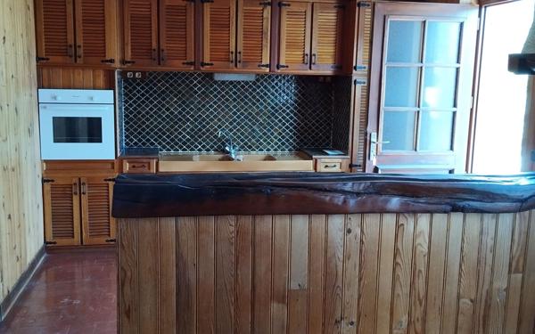 Maison à vendre    3 pièces • 140 m2 Neuvy-sur-Barangeon