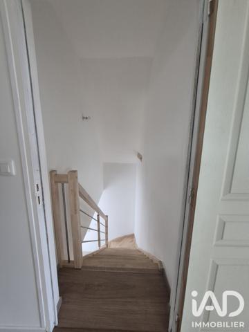 Maison à vendre 7 pièces 142,76 m² Neuilly-le-Vendin