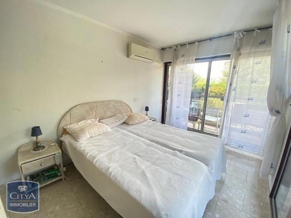 Appartement à louer 3 pièces 74m² Mandelieu-la-Napoule (06210)