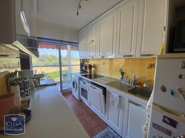 Appartement à louer 3 pièces 74m² Mandelieu-la-Napoule (06210)