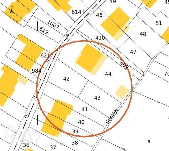 Terrain constructible de 456m2 - DOMGERMAIN