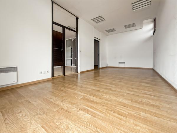 Local / Bureaux / Cabinet médical ? 72 m² ? Mérignac (Parc Bourran)