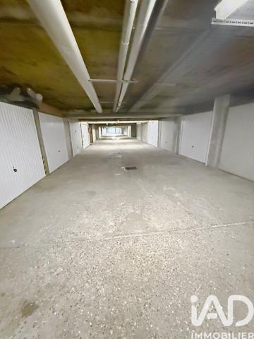 Parking à vendre 15 m² Évry