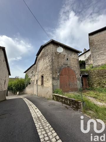 Maison de village 3 pièces de 88 m² à Attigny (88260)