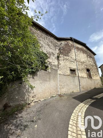 Maison de village 3 pièces de 88 m² à Attigny (88260)