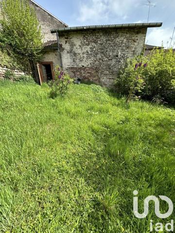 Maison de village 3 pièces de 88 m² à Attigny (88260)