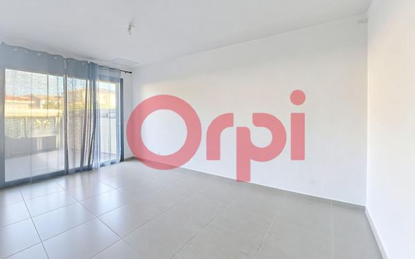 Maison à vendre    5 pièces •  Pia