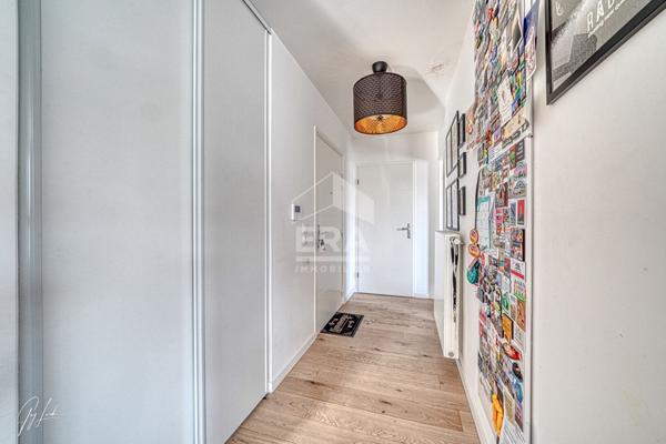 Appartement 3 pièces lumineux avec terrasse 18 m², parking et borne électrique - Résidence récente à Chaville