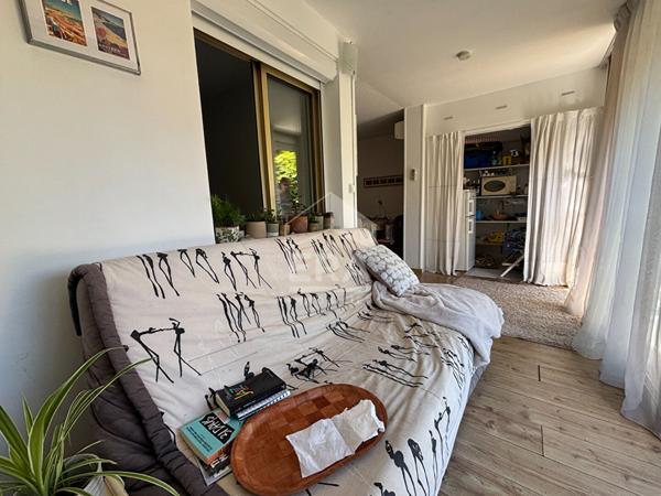 Deux pièces en Rez de jardin au Cros