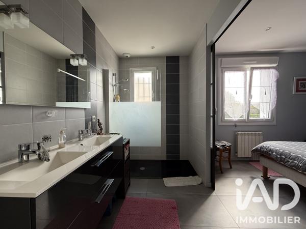 Maison à vendre 6 pièces 141 m² Prée-d'Anjou