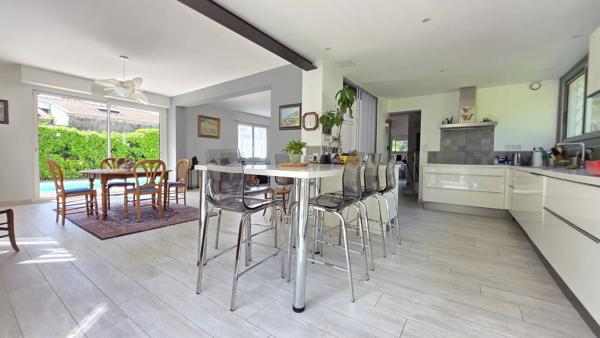 Maison Mérignac 210m²