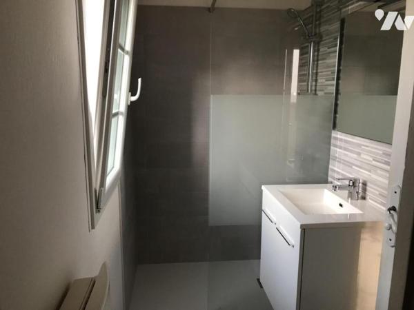 L'EPINE, FACE PORT DU MORIN