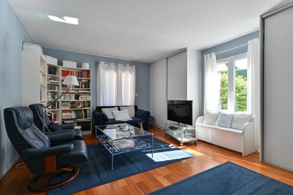 Maison à Charbonnières-les-Bains, 69260 - 7 pièces 171m²