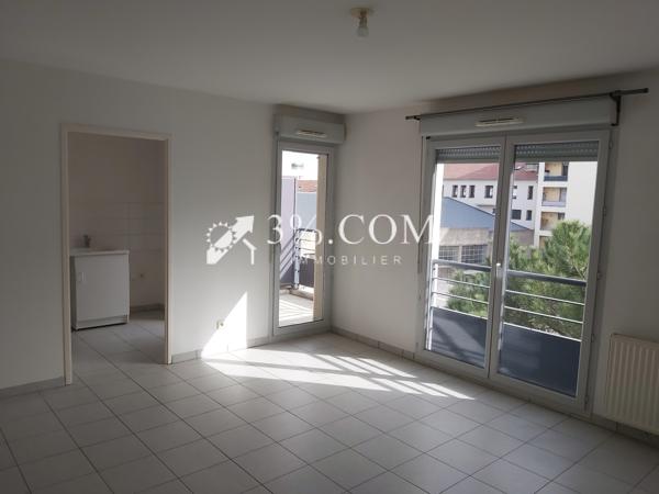 Appartement
                                                                                                                                                                                                                                                                                                                        3 pièce(s)                                                                                                                                                                                                          1 chambre(s)                                                                                                                                                                                                          43.8  m²