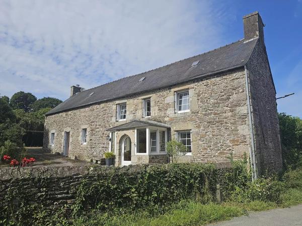 Vente Maison 5 pièces 185 m2 à Guingamp