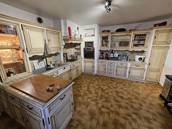 Vente Maison 5 pièces 185 m2 à Guingamp