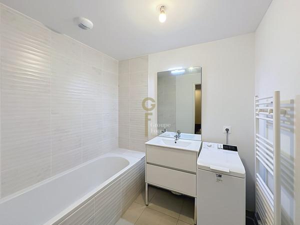 APPARTEMENT NEUF T4, TERRASSE ET DEUX PARKINGS EN SOUS-SOL