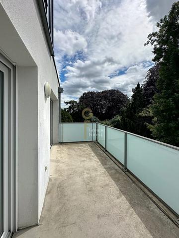 APPARTEMENT NEUF T4, TERRASSE ET DEUX PARKINGS EN SOUS-SOL