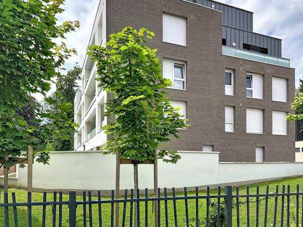 APPARTEMENT NEUF T4, TERRASSE ET DEUX PARKINGS EN SOUS-SOL