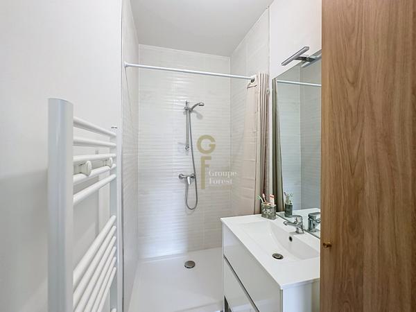 APPARTEMENT NEUF T4, TERRASSE ET DEUX PARKINGS EN SOUS-SOL