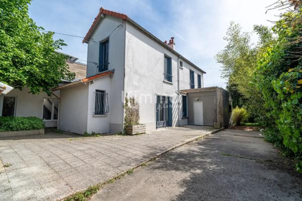 Maison familiale + Maison d'hôte et Dépendance- Terrain 1252m2