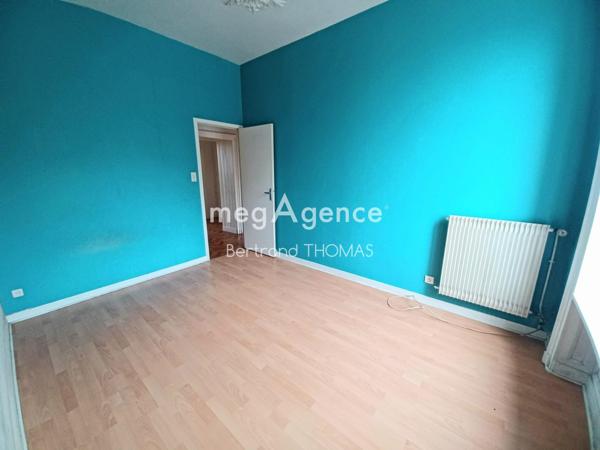 Immeuble à FOUGERES, 35300 - 244m²