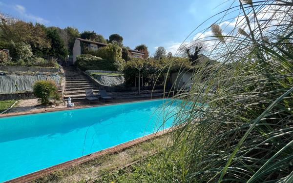 Maison à vendre    4 pièces •  Beausemblant