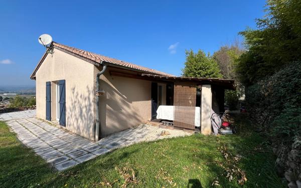 Maison à vendre    4 pièces •  Beausemblant