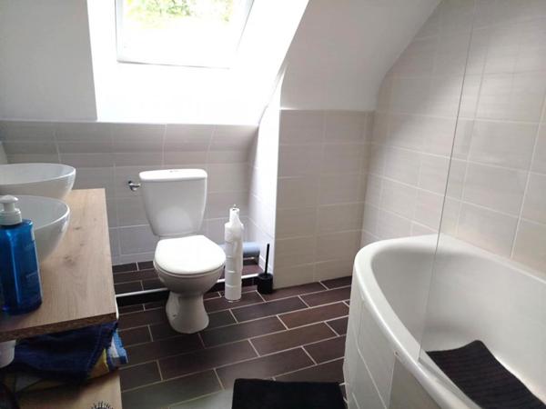 Maison en pierre avec 4 chambres