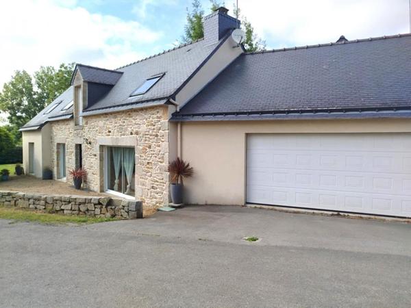 Maison en pierre avec 4 chambres