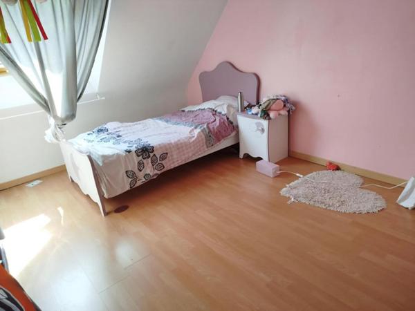 Maison en pierre avec 4 chambres